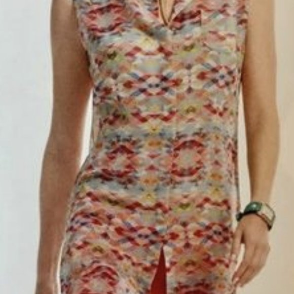 Size XS: CAbi Avery Tunic Style 760 - Picture 2 of 4